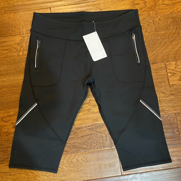 Fabletics “Catalina Crop” black workout leggings -size XXL-NWT - Picture 1 of 6